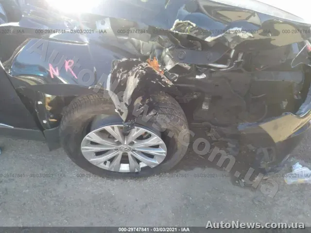 2017 Volkswagen Tiguan, VIN 3VV3B7AX3JM045056, nr rej. КА7494КА — zdjęcie 29 (iaai)