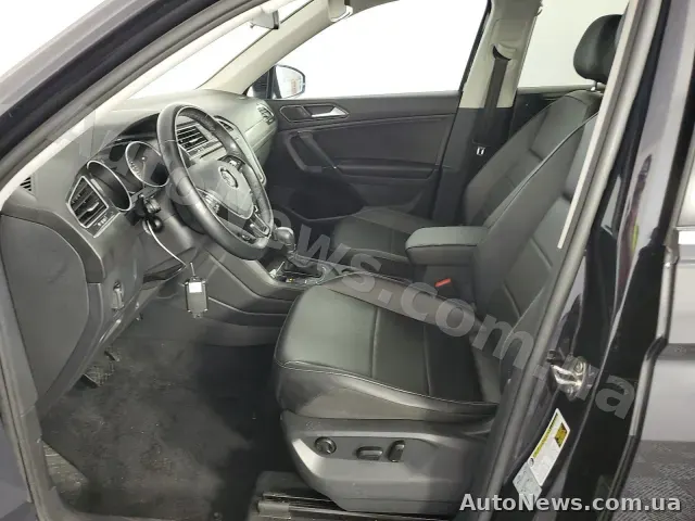 2017 Volkswagen Tiguan, VIN 3VV3B7AX3JM045056, nr rej. КА7494КА — zdjęcie 7 (manheim)