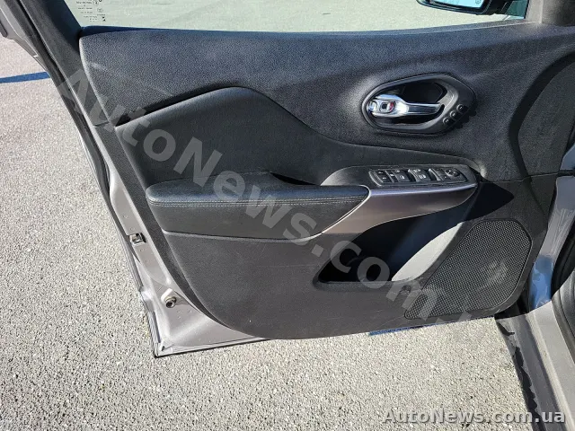 2019 Jeep Cherokee — photo 9 (manheim)
