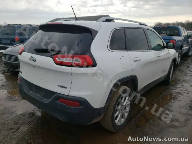 2017 Jeep Cherokee — zdjęcie 4 (copart)