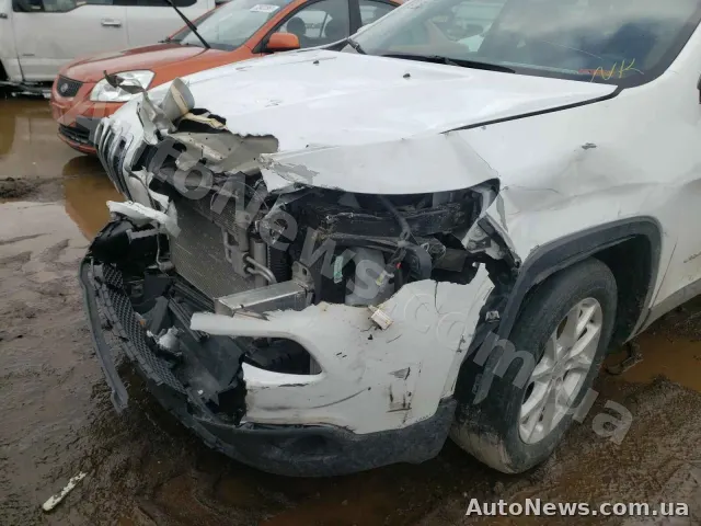 2017 Jeep Cherokee — zdjęcie 9 (copart)