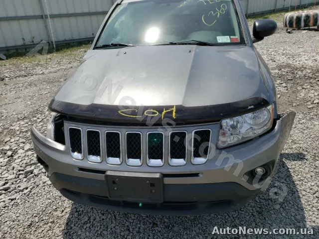 2012 Jeep Compass — zdjęcie 7 (copart)