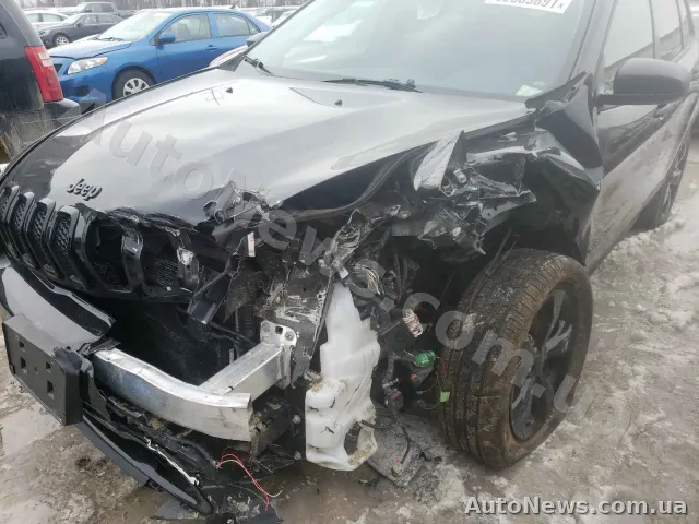 2016 Jeep Cherokee — zdjęcie 9 (copart)