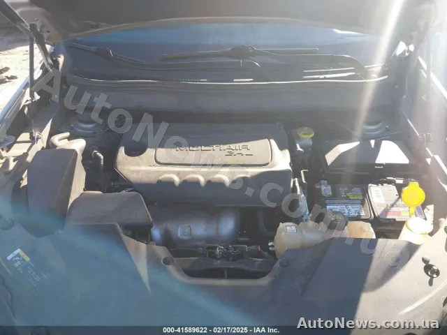 2019 Jeep Cherokee, VIN 1C4PJLLB0KD448373, nr rej. АХ2185РА — zdjęcie 10 (iaai)