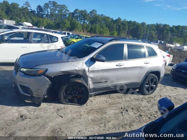 2019 Jeep Cherokee, VIN 1C4PJLLB0KD448373, nr rej. АХ2185РА — zdjęcie 15 (iaai)