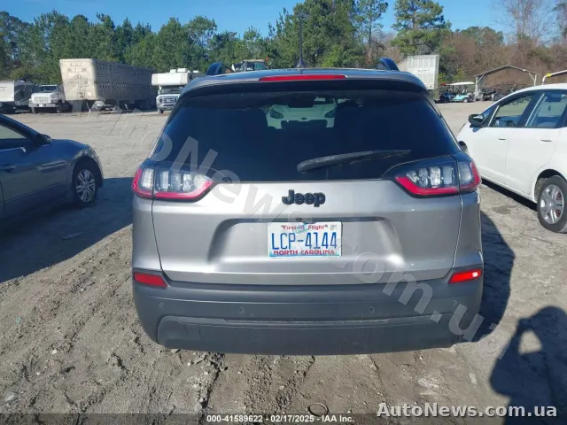 2019 Jeep Cherokee, VIN 1C4PJLLB0KD448373, nr rej. АХ2185РА — zdjęcie 17 (iaai)