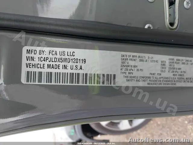 2021 Jeep Cherokee — photo 9 (iaai)