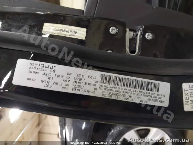 2016 Jeep Compass, VIN 1C4NJDBB8GD757336, госномер АТ8697ІВ — фото 9 (iaai)