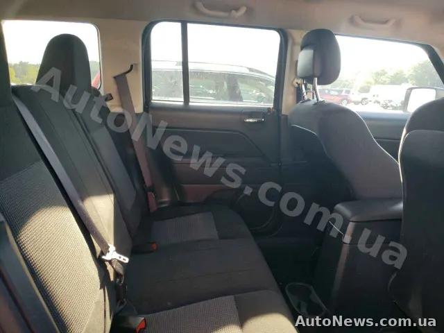 2016 Jeep Patriot — фото 10 (copart)