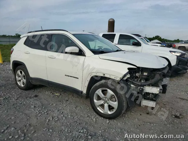 2020 Jeep Compass, VIN 3C4NJCBB7MT510051, nr rej. ВА9506НІ — zdjęcie 4 (copart)