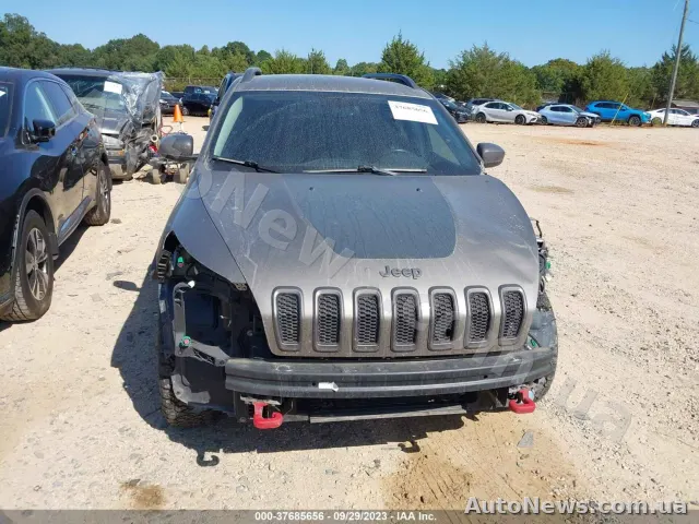 2017 Jeep Cherokee, VIN 1C4PJMBB8HW618452, nr rej. КІ5775АЕ — zdjęcie 12 (iaai)