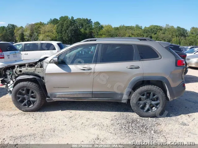 2017 Jeep Cherokee, VIN 1C4PJMBB8HW618452, nr rej. КІ5775АЕ — zdjęcie 14 (iaai)