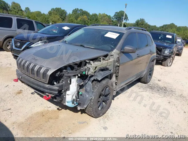 2017 Jeep Cherokee, VIN 1C4PJMBB8HW618452, nr rej. КІ5775АЕ — zdjęcie 2 (iaai)