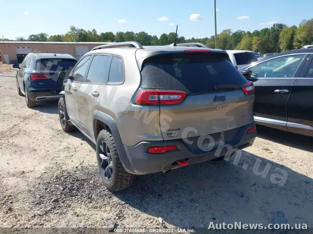 2017 Jeep Cherokee, VIN 1C4PJMBB8HW618452, nr rej. КІ5775АЕ — zdjęcie 3 (iaai)