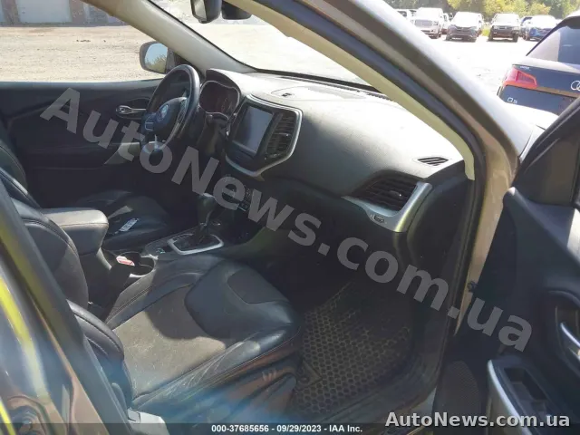 2017 Jeep Cherokee, VIN 1C4PJMBB8HW618452, nr rej. КІ5775АЕ — zdjęcie 5 (iaai)