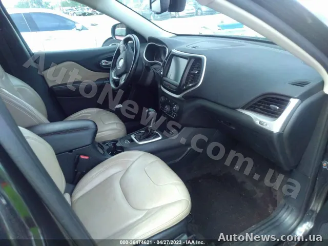2016 Jeep Cherokee — zdjęcie 5 (iaai)