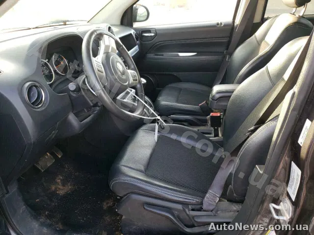 2015 Jeep Compass — photo 7 (copart)