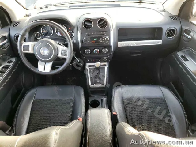 2015 Jeep Compass — photo 8 (copart)