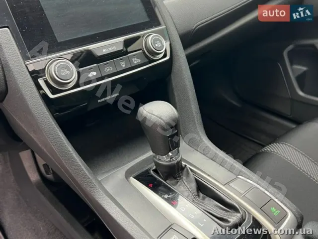 2016 Honda Civic — фото 12 (autoria)