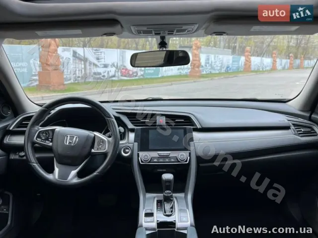2016 Honda Civic — фото 7 (autoria)