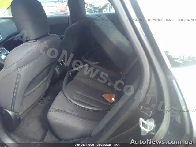 2015 Chrysler 200 — photo 8 (iaai)
