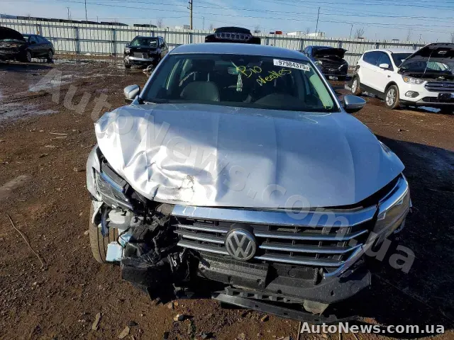2020 Volkswagen Passat, VIN 1VWSA7A3XLC023826 — фото 5 (copart)
