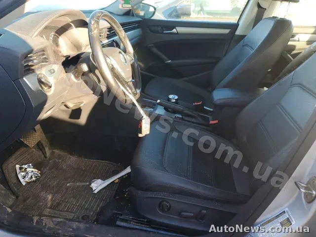 2020 Volkswagen Passat, VIN 1VWSA7A3XLC023826 — фото 7 (copart)