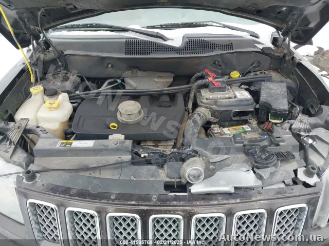 2014 Jeep Compass — photo 10 (iaai)