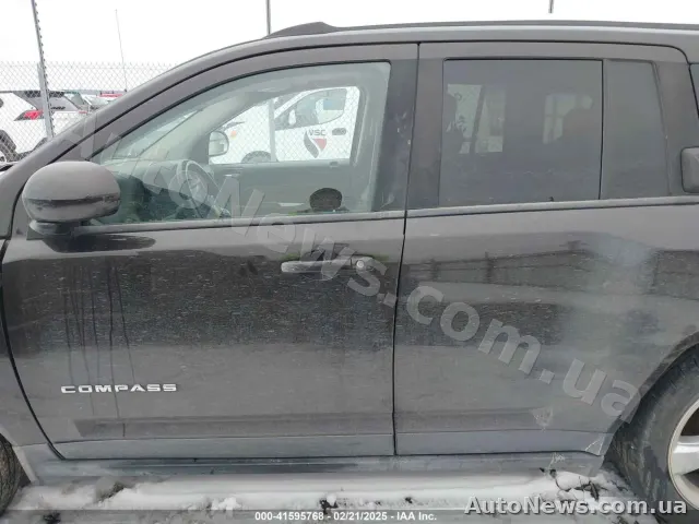 2014 Jeep Compass — photo 14 (iaai)