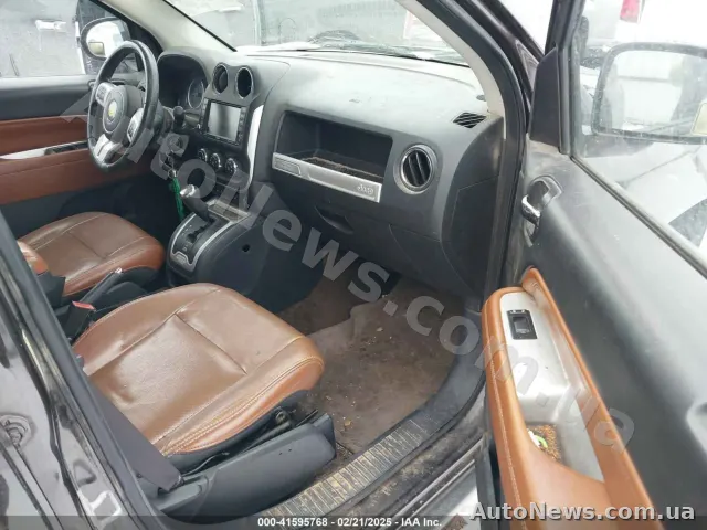 2014 Jeep Compass — photo 5 (iaai)