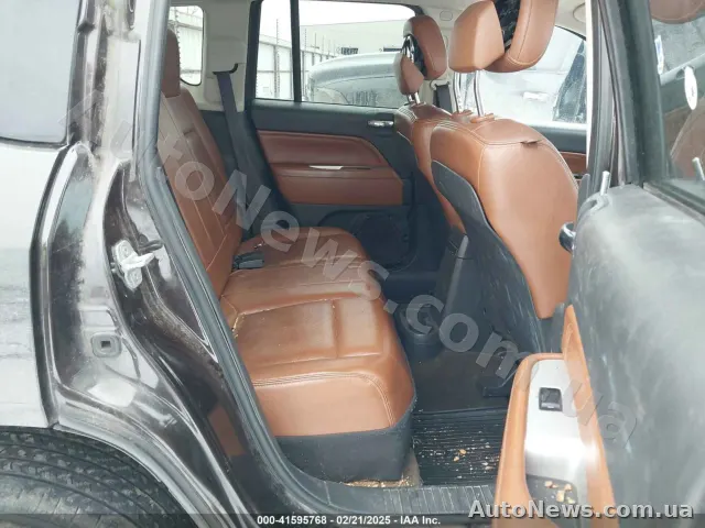 2014 Jeep Compass — photo 8 (iaai)