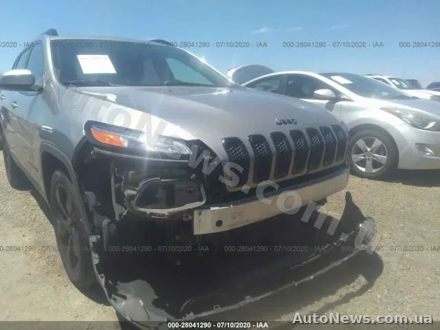 2016 Jeep Cherokee — zdjęcie 6 (iaai)