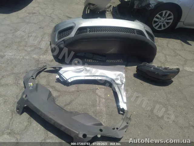 2020 Jeep Cherokee — photo 12 (iaai)