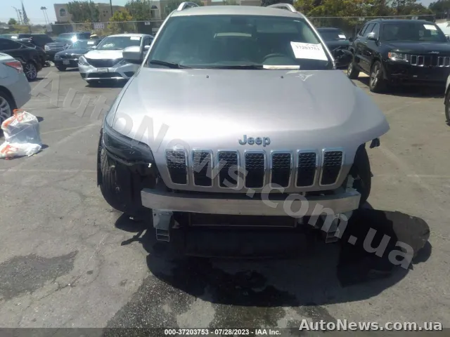 2020 Jeep Cherokee — photo 13 (iaai)