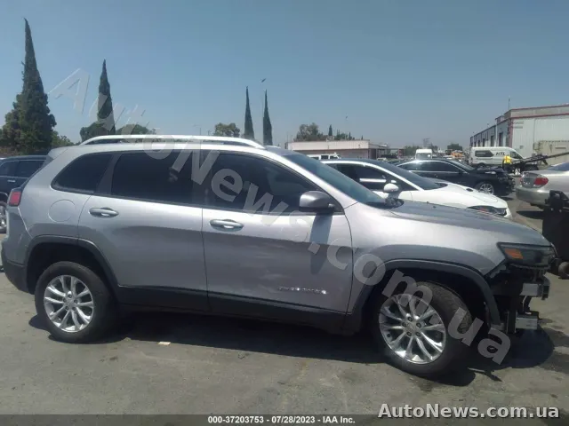 2020 Jeep Cherokee — photo 14 (iaai)
