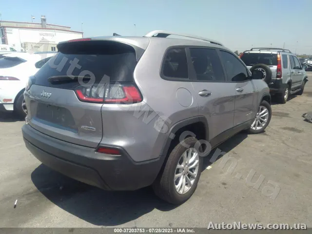 2020 Jeep Cherokee — photo 4 (iaai)