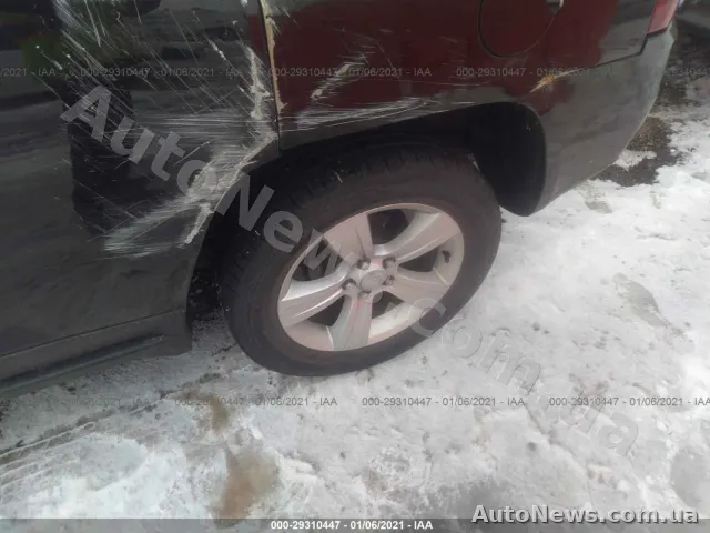 2015 Jeep Compass — zdjęcie 12 (iaai)