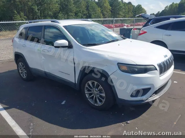 2018 Jeep Cherokee, VIN 1C4PJLLB0KD146193, держномер СА8506КО — фото 1 (iaai)