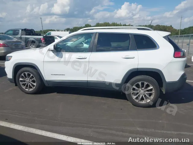 2018 Jeep Cherokee, VIN 1C4PJLLB0KD146193, держномер СА8506КО — фото 14 (iaai)
