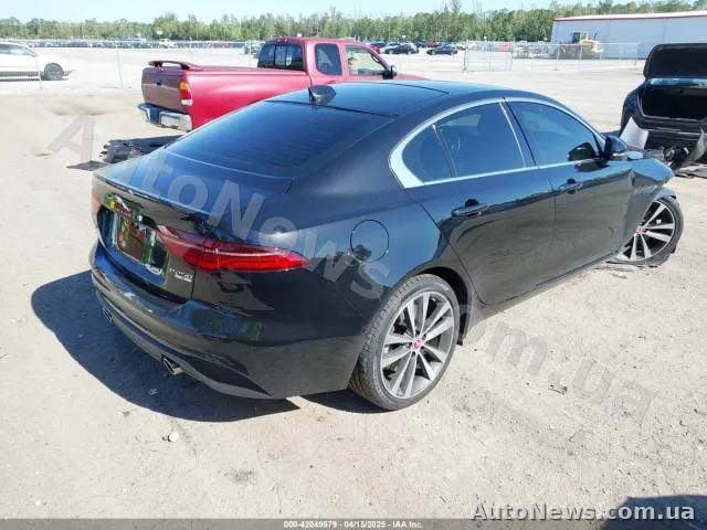 2020 Jaguar XE, VIN SAJAE4FX3LCP64494, госномер АІ4866ТЕ — фото 4 (iaai)
