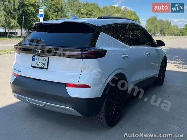 2022 Chevrolet Bolt, VIN 1G1FY6S00P4114109 — фото 6 (autoria)