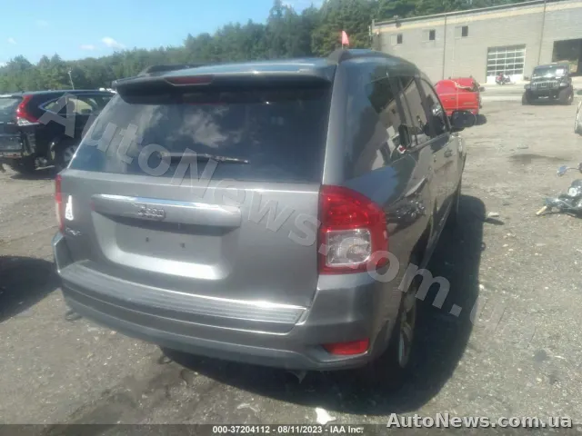 2014 Jeep Compass — фото 4 (iaai)