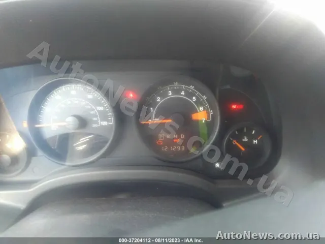 2014 Jeep Compass — фото 7 (iaai)