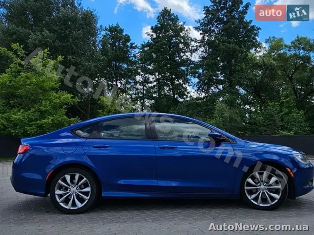 2015 Chrysler 200 — фото 10 (autoria)