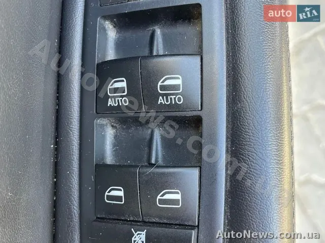 2015 Chrysler 200 — фото 13 (autoria)