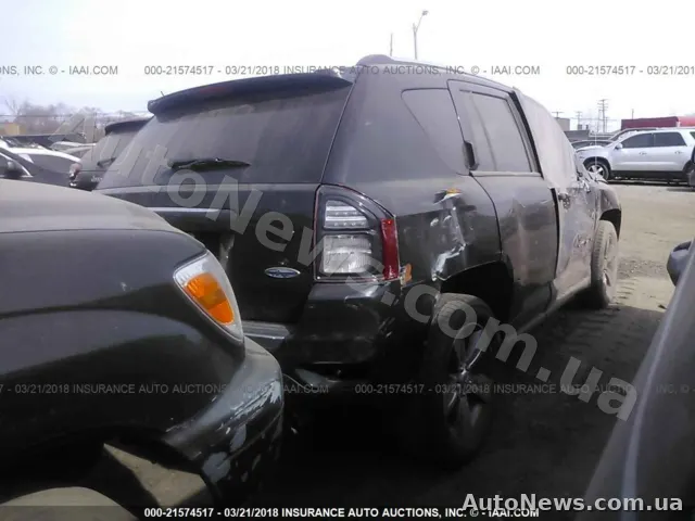2017 Jeep Compass — фото 4 (iaai)