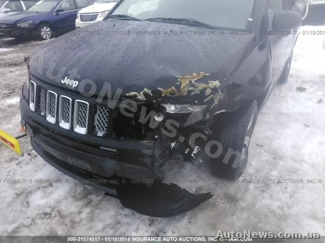 2017 Jeep Compass — фото 6 (iaai)