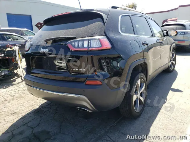 2019 Jeep Cherokee — фото 4 (copart)