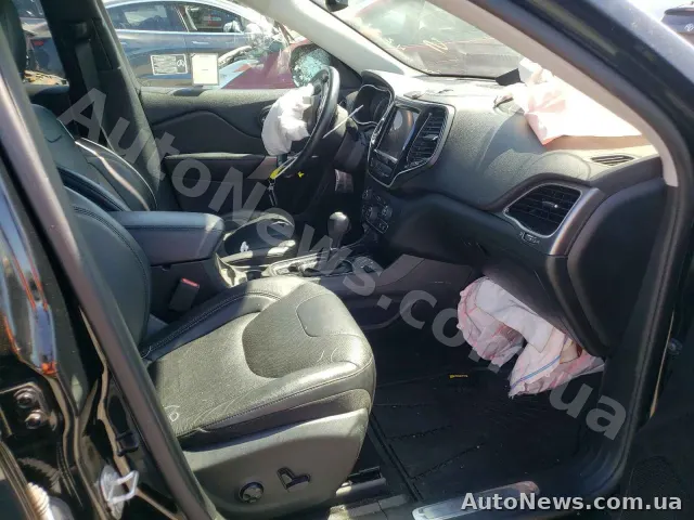2019 Jeep Cherokee — фото 5 (copart)
