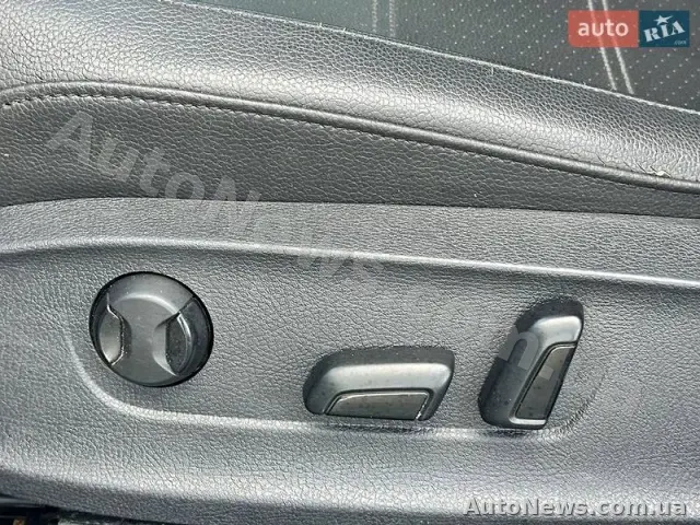 2016 Volkswagen Passat, VIN 1VWBT7A33GC013333 — фото 12 (autoria)